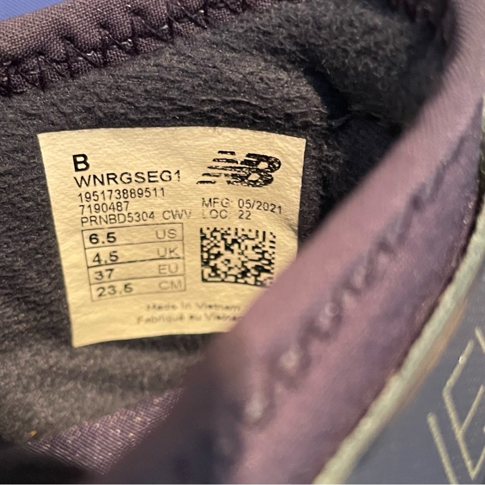 New Balance Comfort Blue Sneakers Size 6.5
“B”. Athletic Shoes - Picture 2 of 12